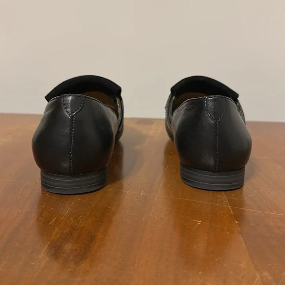 G.H. Bass & Co. Harlow Women's Black Loafers - Picture 9 of 9